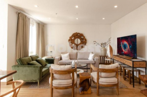 Stylish Apt Blocks Away From Shopping Mcal Lopez